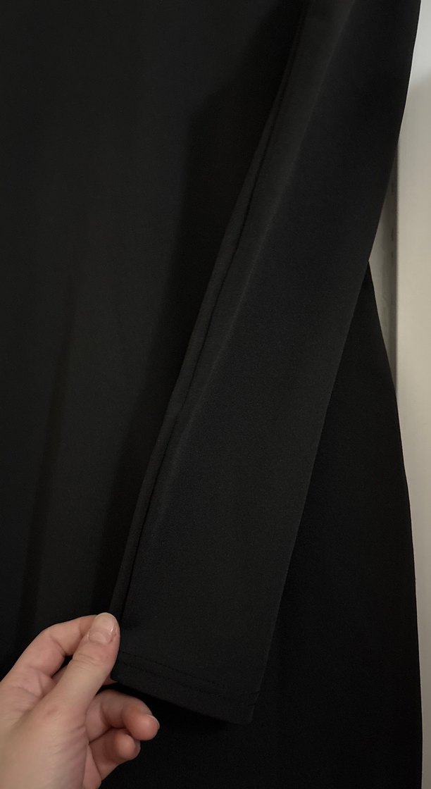 Siyah Elbise - Görsel 4