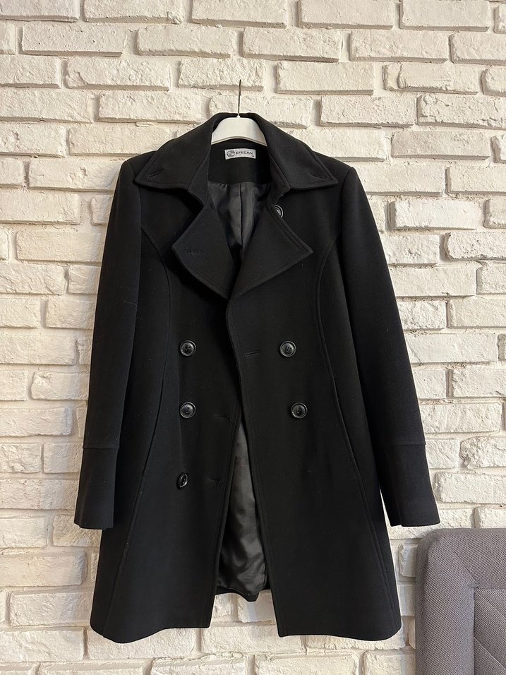 Siyah Çift Düğmeli Kaban - Görsel 2