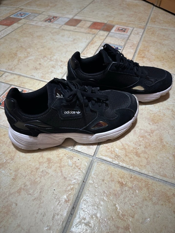 Siyah Adidas Bağcıklı Spor Ayakkabı - Görsel 2