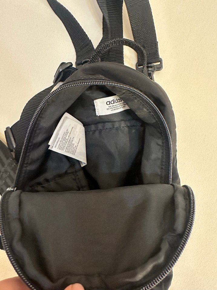 Adidas Siyah Kadın Spor Sırt Çantası - Görsel 2