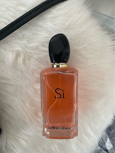 GIORGIO ARMANI Sİ parfüm