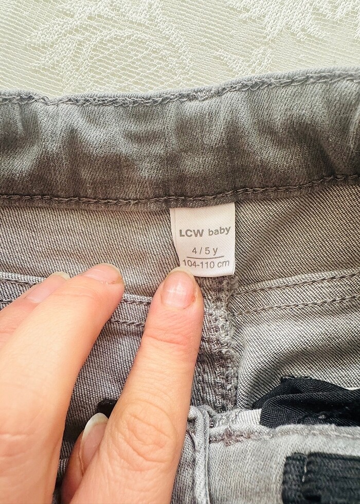 Çok kısa süreli giyilmiştir - Görsel 4