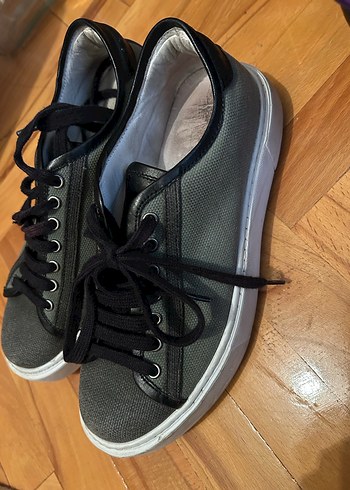 Kadın Gri Bağcıklı Spor Ayakkabı - Görsel 2