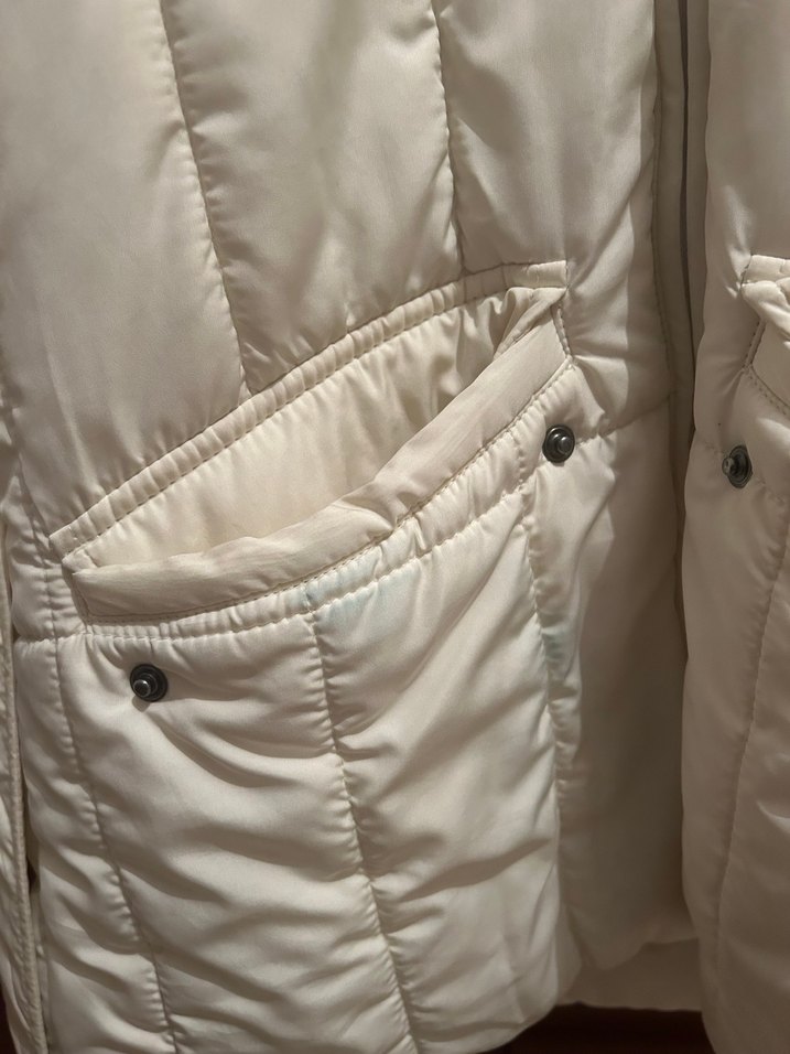 Beyaz Kemerli Kadın Mont - Görsel 3