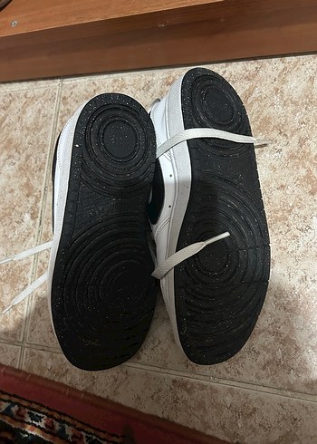 Beyaz Nike Kadın Spor Ayakkabı - Görsel 2