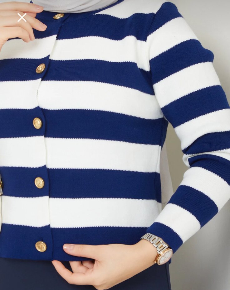 Desenli Triko Midi Etek ve çizgili kazak - Görsel 2