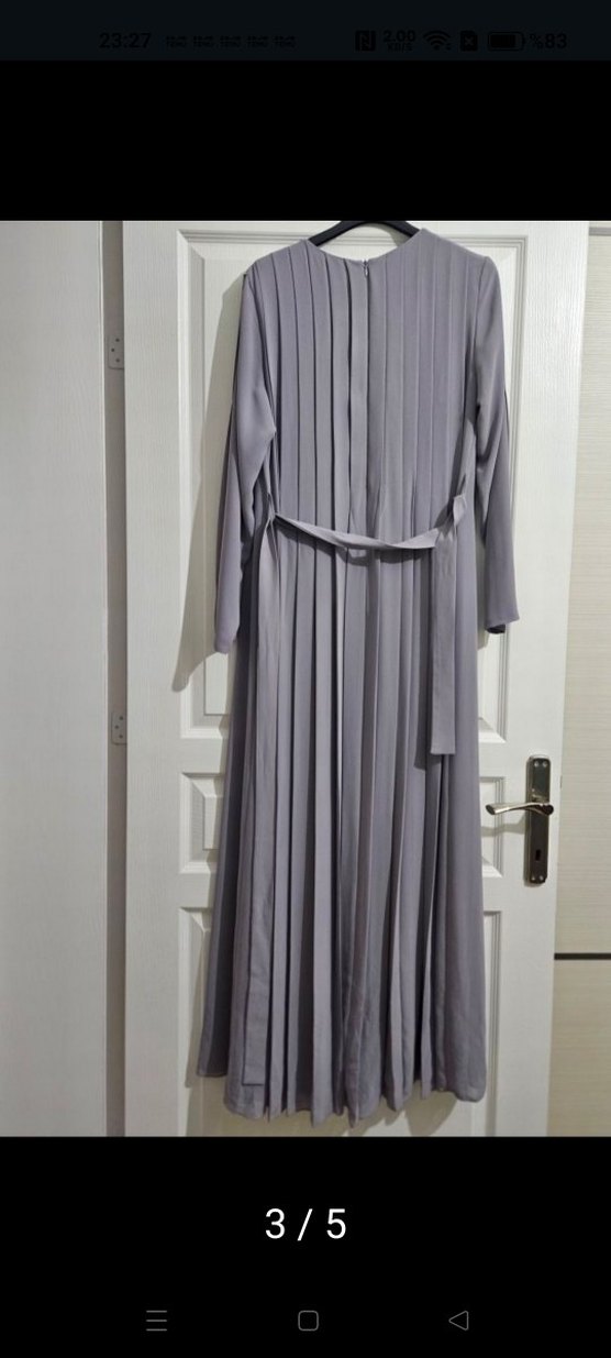 Uzun Kollu Gri Pilili Uzun Elbise - Görsel 3