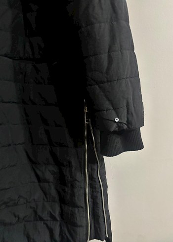 Kadın Siyah Uzun Kürklü şişme mont - Görsel 3