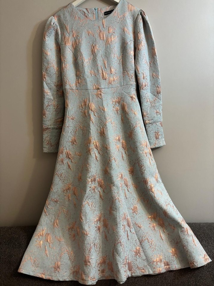 Nakışlı Drapeli Bej Uzun Kollu Elbise - Görsel 2