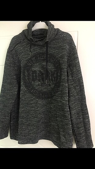 LC Waikiki Sweatshirt