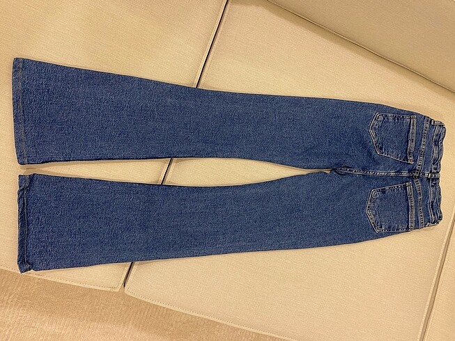 Stradivarius Trendyolmilla ispanyol paça jean