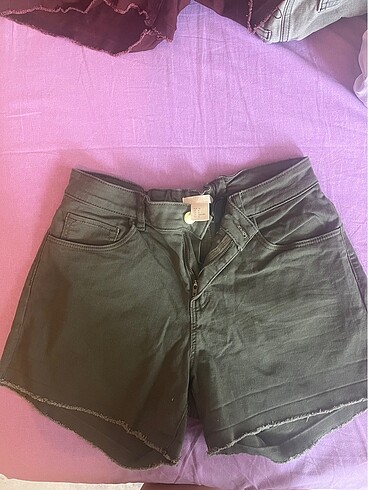 H&M Bordo ve yeşil h&m şort