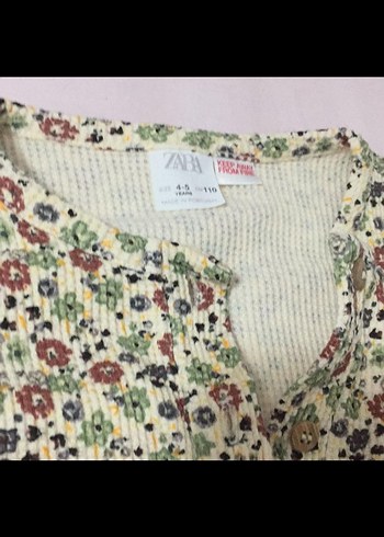 Zara Çiçek Desenli Düğmeli Kız Tulum