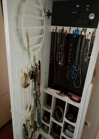  Beden Takı dolabı