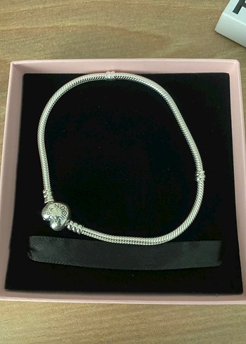 Pandora