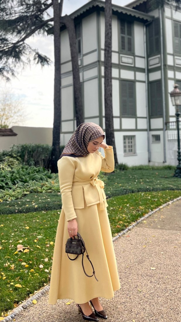 Sarı Kemerli Modern Klasik Kadın Takım - Görsel 5