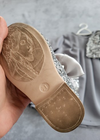 Gri Pullu Uzun Kollu Kız Bebek Elbise ve Ayakkabı - Görsel 6