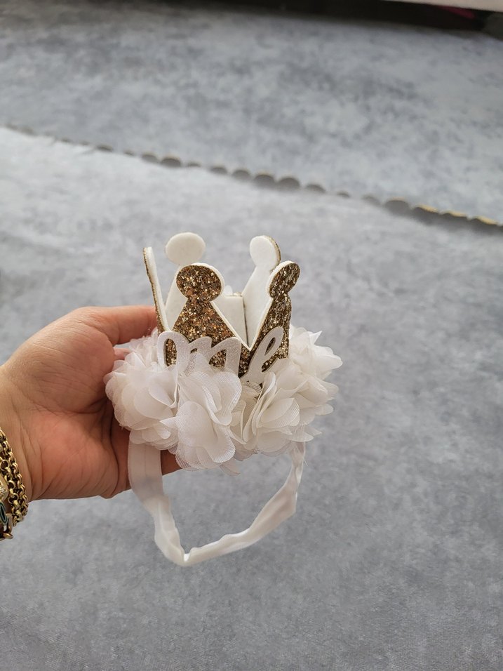 Beyaz Fırfırlı 1 yaş Bebek Tacı - Görsel 3