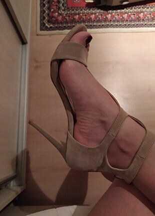 Zara İnce topuk ayakkabı