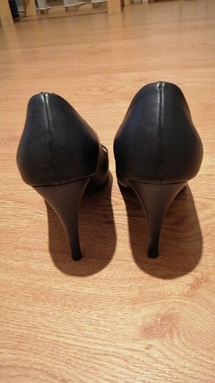 38 Beden Lacivert stiletto