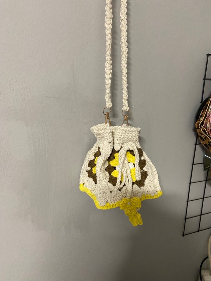 Sarı Çiçek Desenli Örgü Bohem Kadın Çanta - Görsel 3