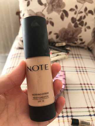 Note Note fondöten 