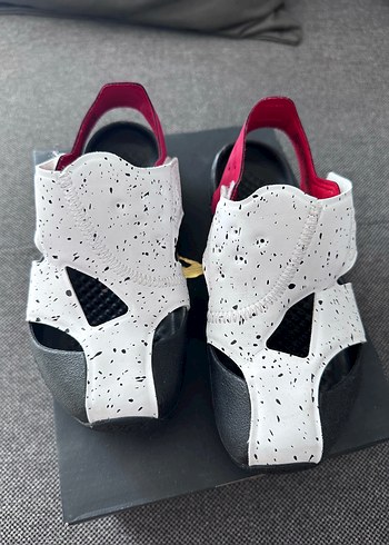 31 Beden beyaz Renk Nike jordan Erkek Çocuk Beyaz spor sandalet
