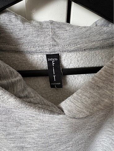l Beden Defacto Crop Sweatshirt