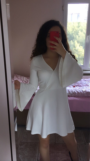 Beyaz kısa elbise