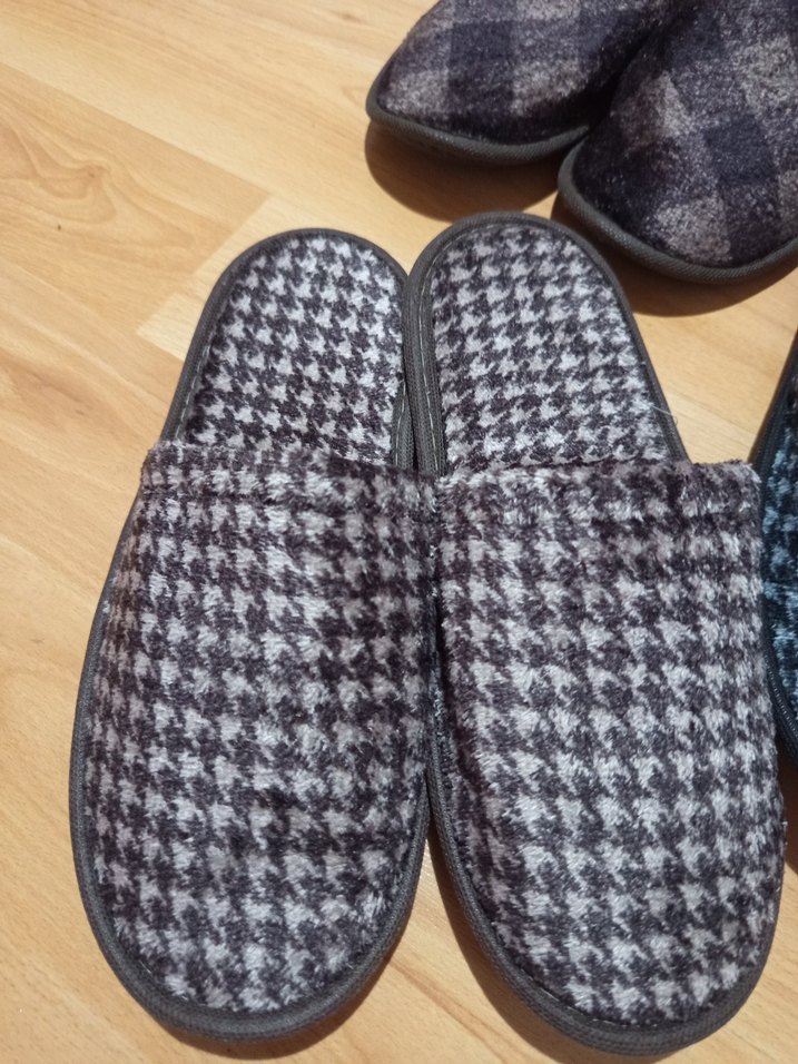 Erkek Gri Kareli Örgü Ev Terlikleri - Görsel 2