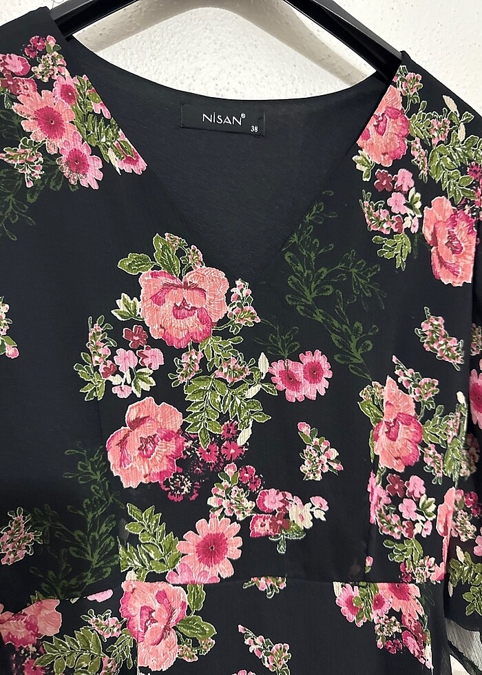 Çiçek desenli elbise - Görsel 4