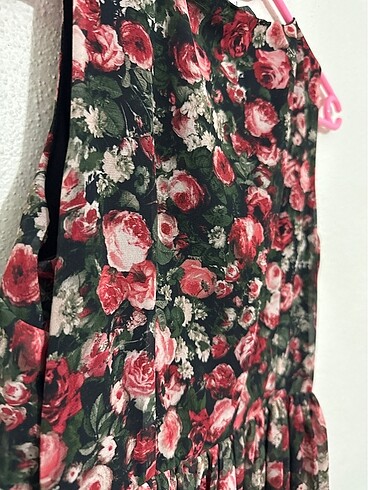Çiçekli elbise - Görsel 8