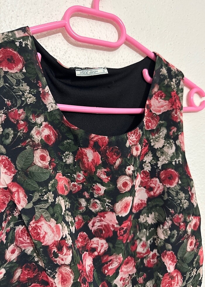 Çiçekli elbise - Görsel 4