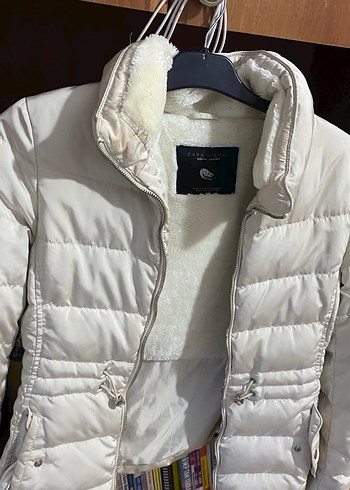 Beyaz Kürklü Kadın Kış Montu - Görsel 4