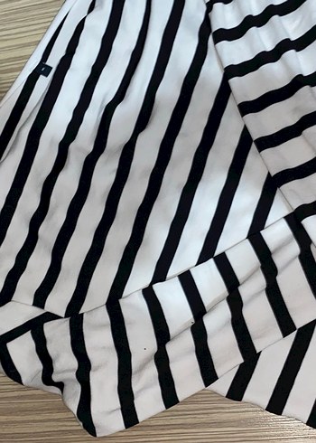 Uzun Kollu Çizgili Kadın Bluz - Görsel 3