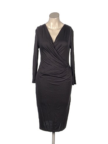 PreLoved Kısa Elbise %70 İndirimli.
