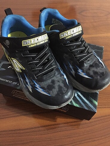 Skechers