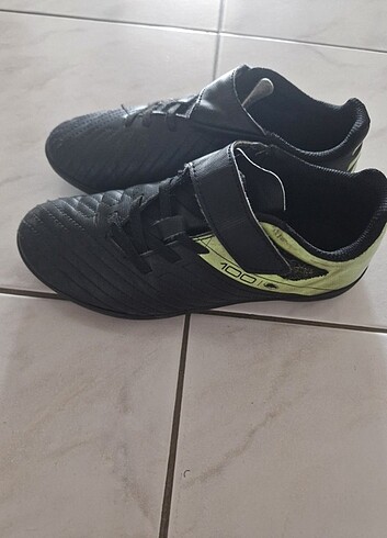 Decathlon Futbol halı saha ayakkabısı