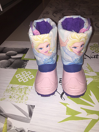 DİSNEY FROZEN bot temiz sıfırdan farksız 26 numara 