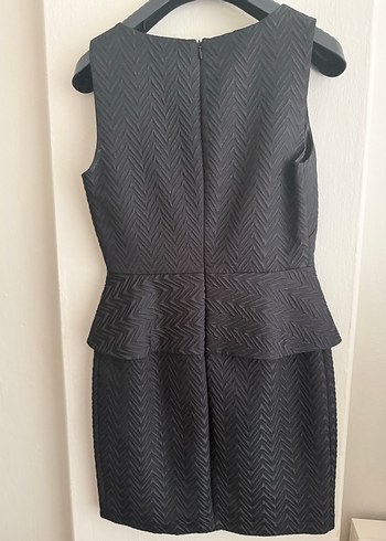 Siyah Pilili V Yaka Midi Ofis Elbisesi - Görsel 2