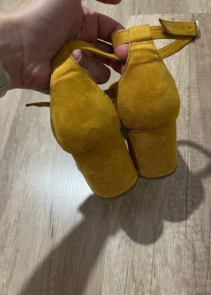 Pul ana bear topuklu sandalet - Görsel 2