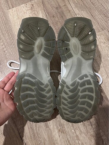 Az kullanılmış Tergan spor ayakkabı - Görsel 6