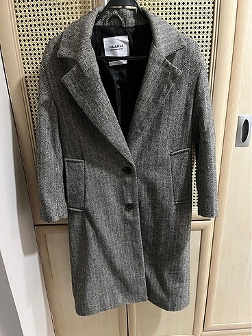 Pull and Bear Yün karışımlı kaban