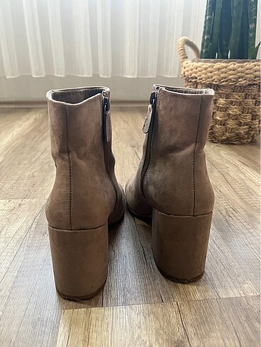 37 Beden Bershka bot