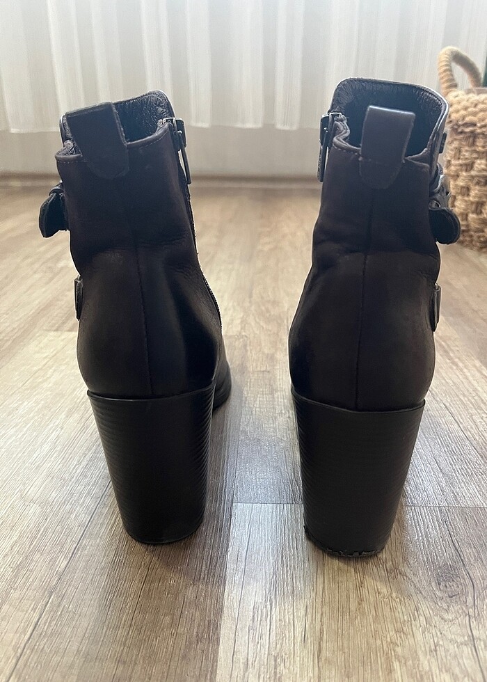 İçi dışı deri bot - Görsel 4