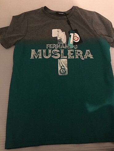 galatasaray lisanslı muslera tişört