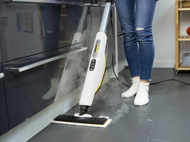  Beden Renk Karcher SC 3 Upright EasyFix Premium Buharlı Temizlik Makinesi