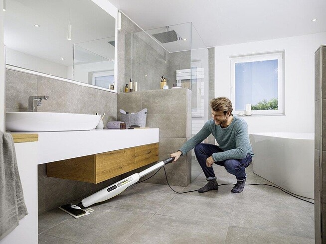  Beden Karcher SC 3 Upright EasyFix Premium Buharlı Temizlik Makinesi