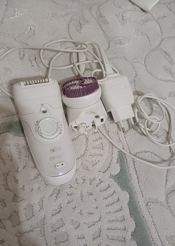 Braun Beyaz Epilatör ve Temizleme Fırçası