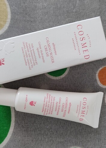 Cosmed calming water cream